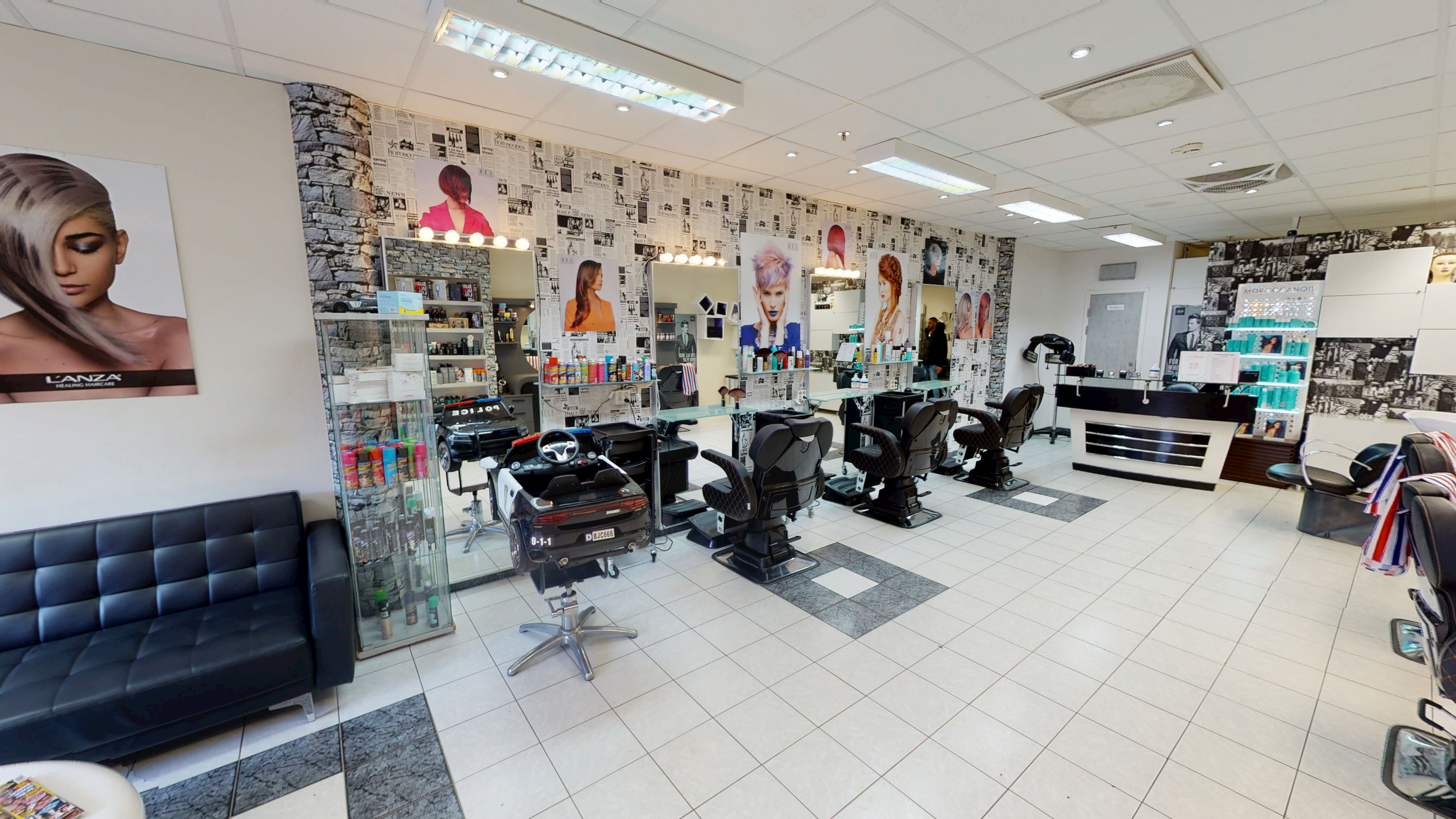 Klippoteket George frisörsalong i Bro Centrum